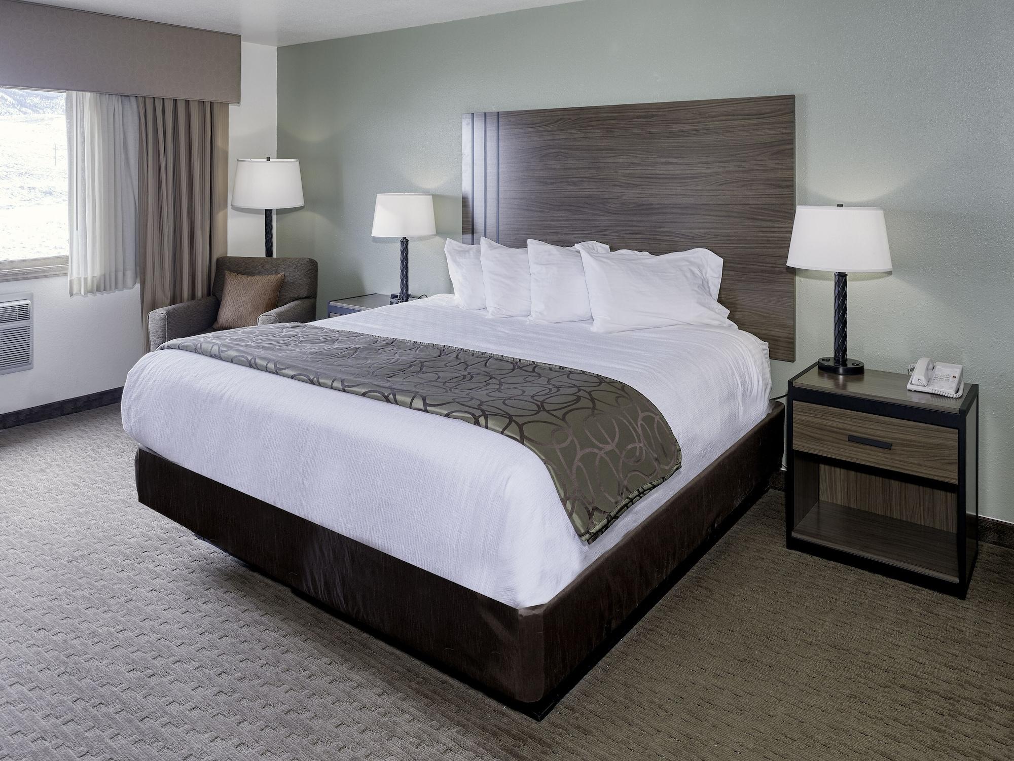 The Ridgeline Hotel At Yellowstone, Ascend Hotel Collection Gardiner Bagian luar foto